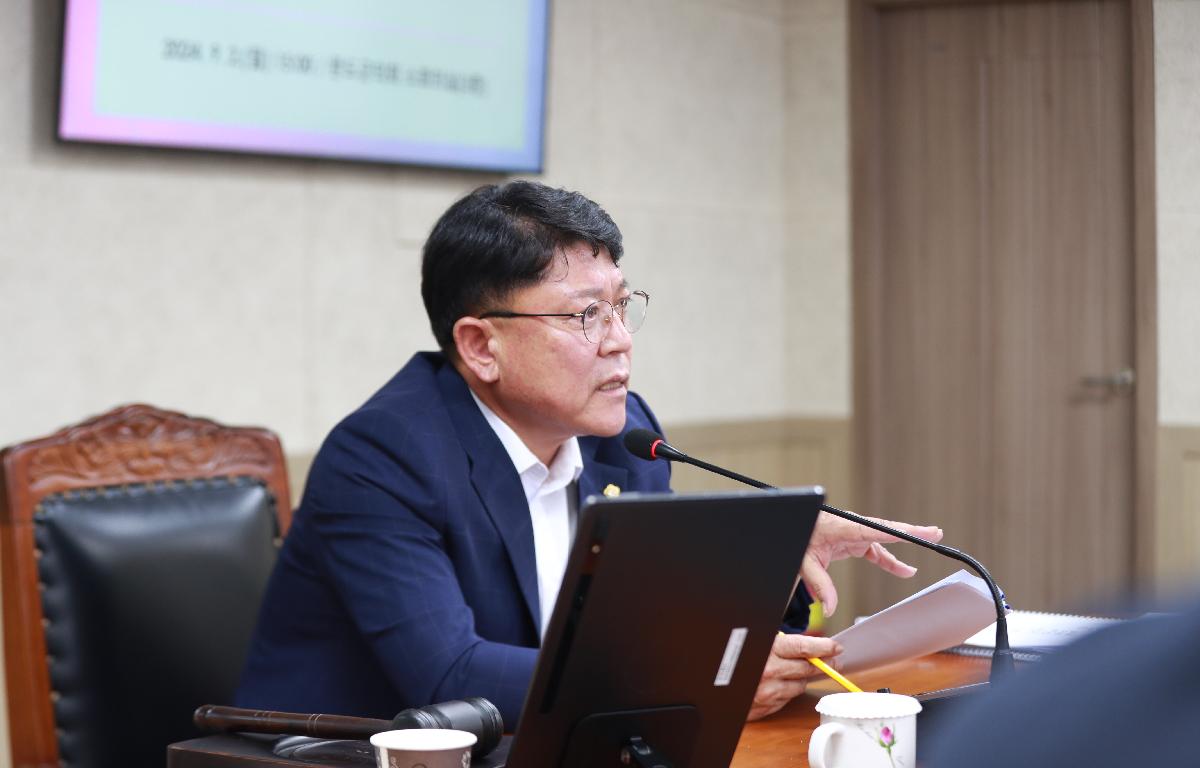 제323회 임시회 (읍면정보고) & 9월중 의원간담회 첨부이미지 : AC4I4061.JPG