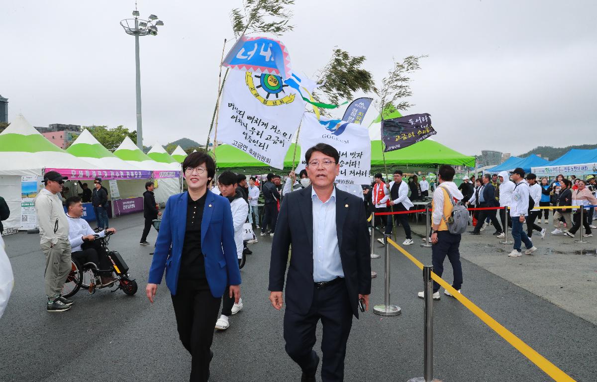 2023 장보고수산물축제 첨부이미지 : AC4I5845.JPG