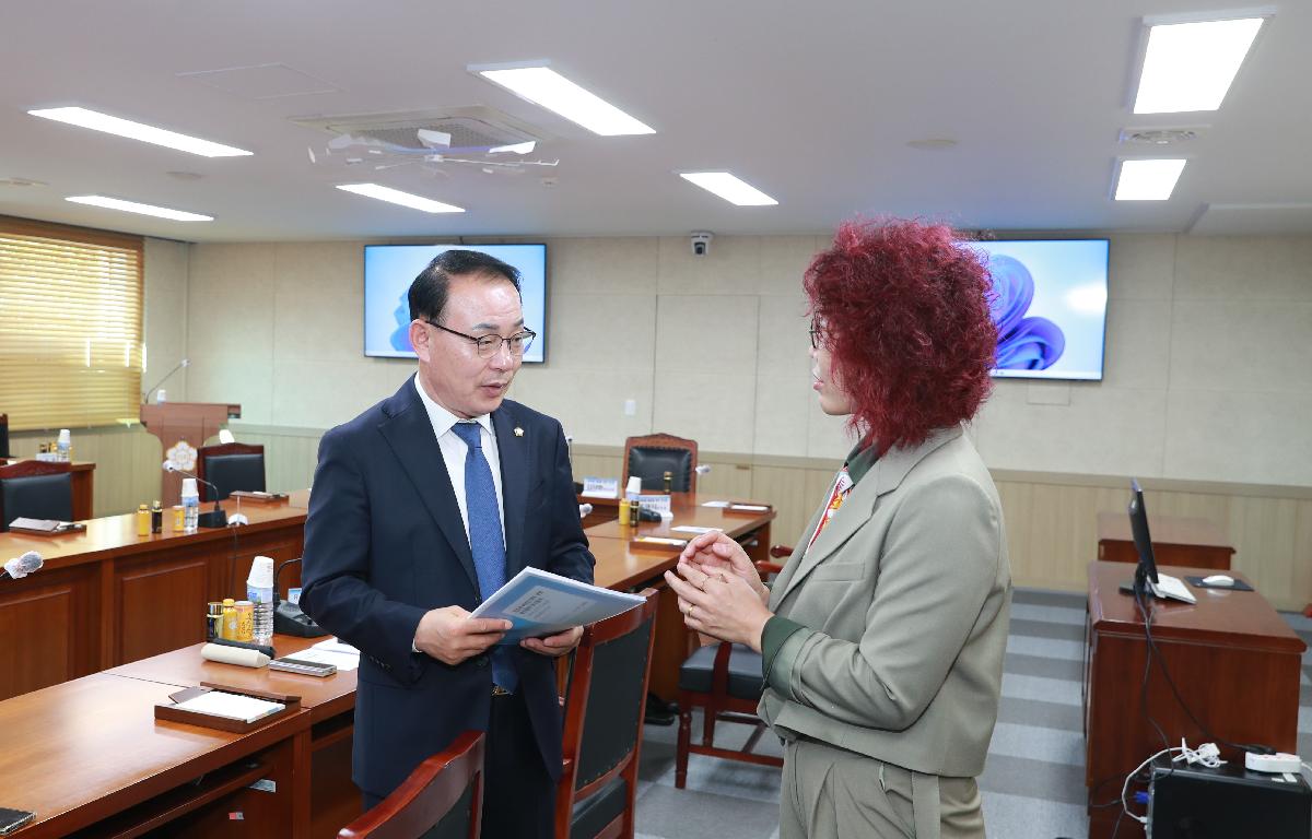 완도군 여객선 부두 경관 개선방안 연구용역 전문가특강 및 최종보고회 첨부이미지 : AC4I9183.JPG