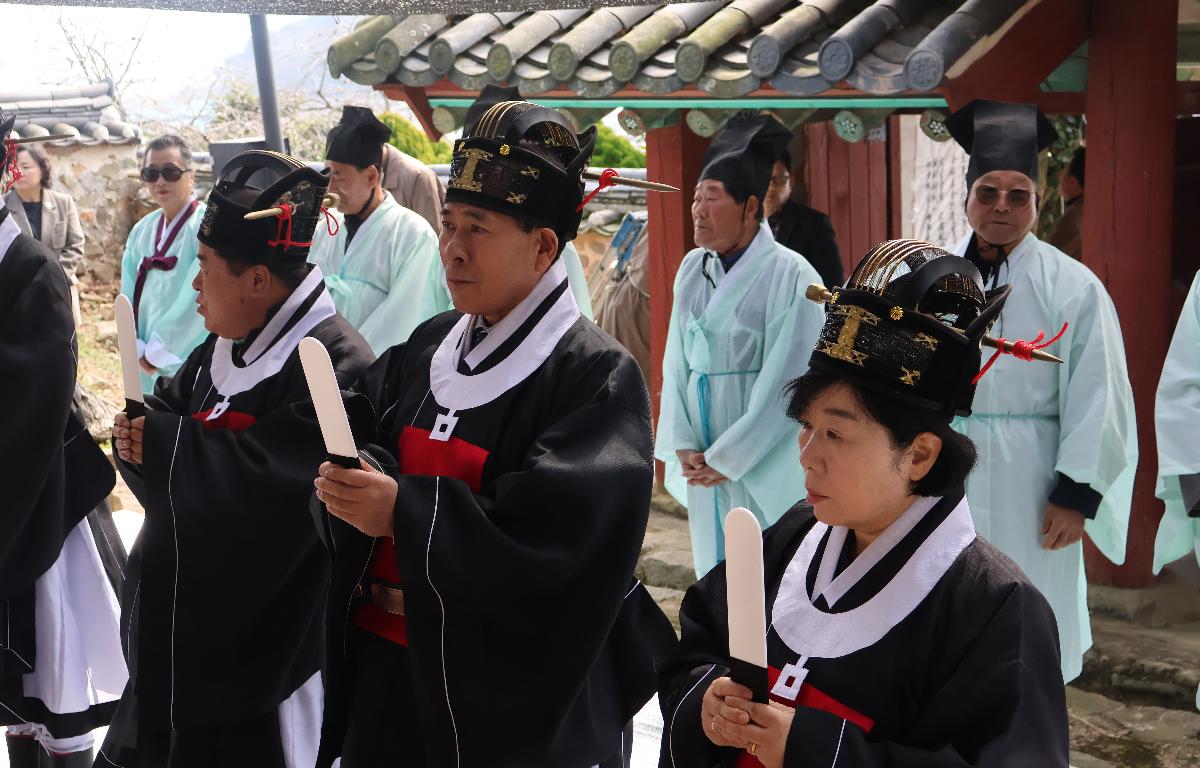 완도향교 춘기 식전대제 첨부이미지 : 완도향교 식전대제3.JPG