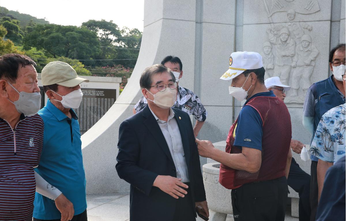 완도군 참전용사기념탑 운영방안 회의 첨부이미지 : 완도군 참전용사기념탑 운영방안 회의5.JPG