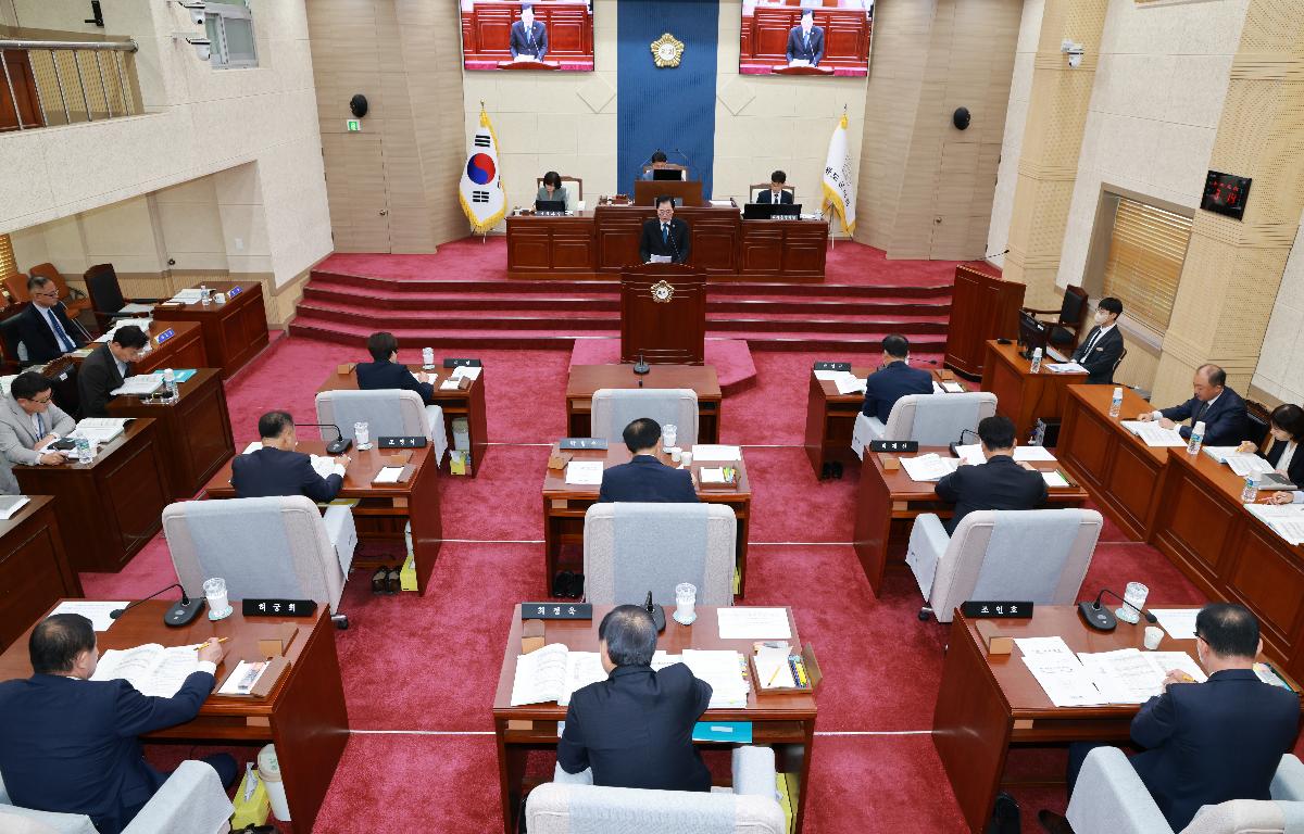 제333회  임시회 군정 질문답변(군수님)  첨부이미지 : 1U7A8849.JPG