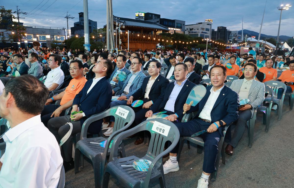 제6회 섬의 날 개막식 및 섬주민 런치쇼 첨부이미지 : 1U7A6441.JPG