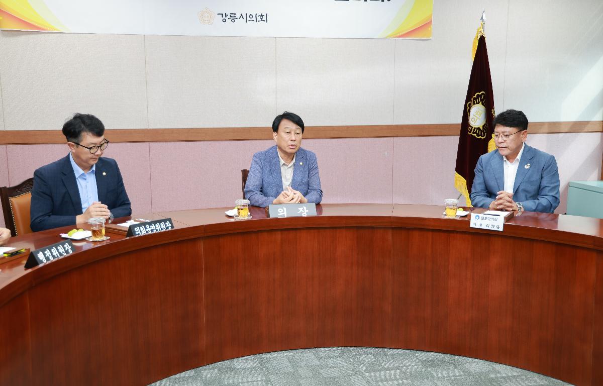 강릉시 가뭄극복 기원 강릉시의회 방문 첨부이미지 : 1U7A7448.JPG