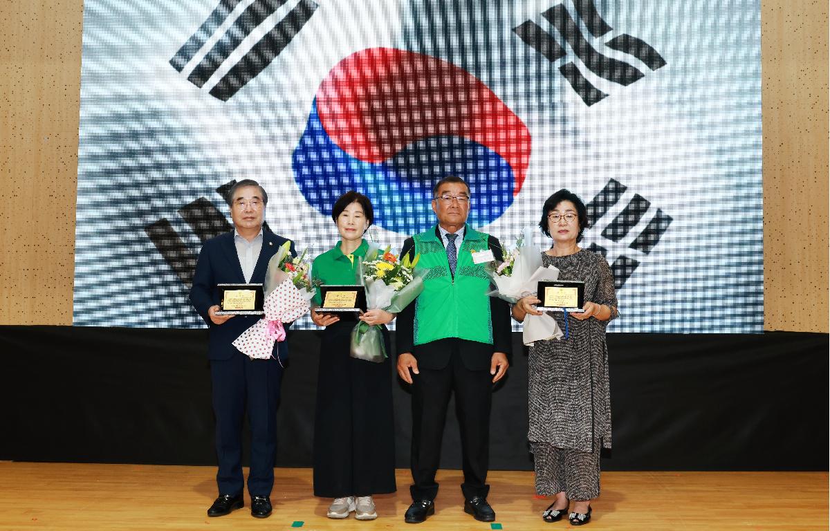 2025년 완도군새마을가족 한마음대회 첨부이미지 : 1U7A9817.JPG