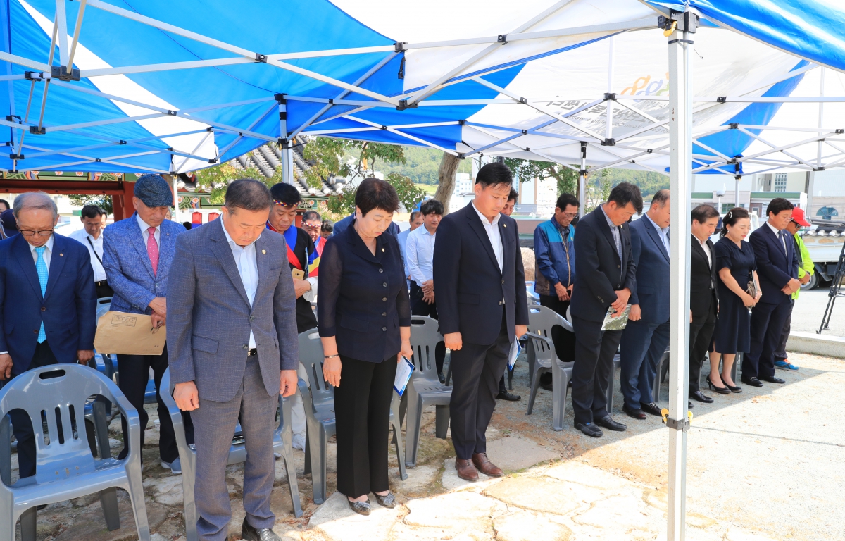 가리포수군 망궐례 및 이순신장군, 진린도독 추념제 첨부이미지 : 가리포수군 망궐례 및 이순신장군, 진린도독 추념제 (4).JPG