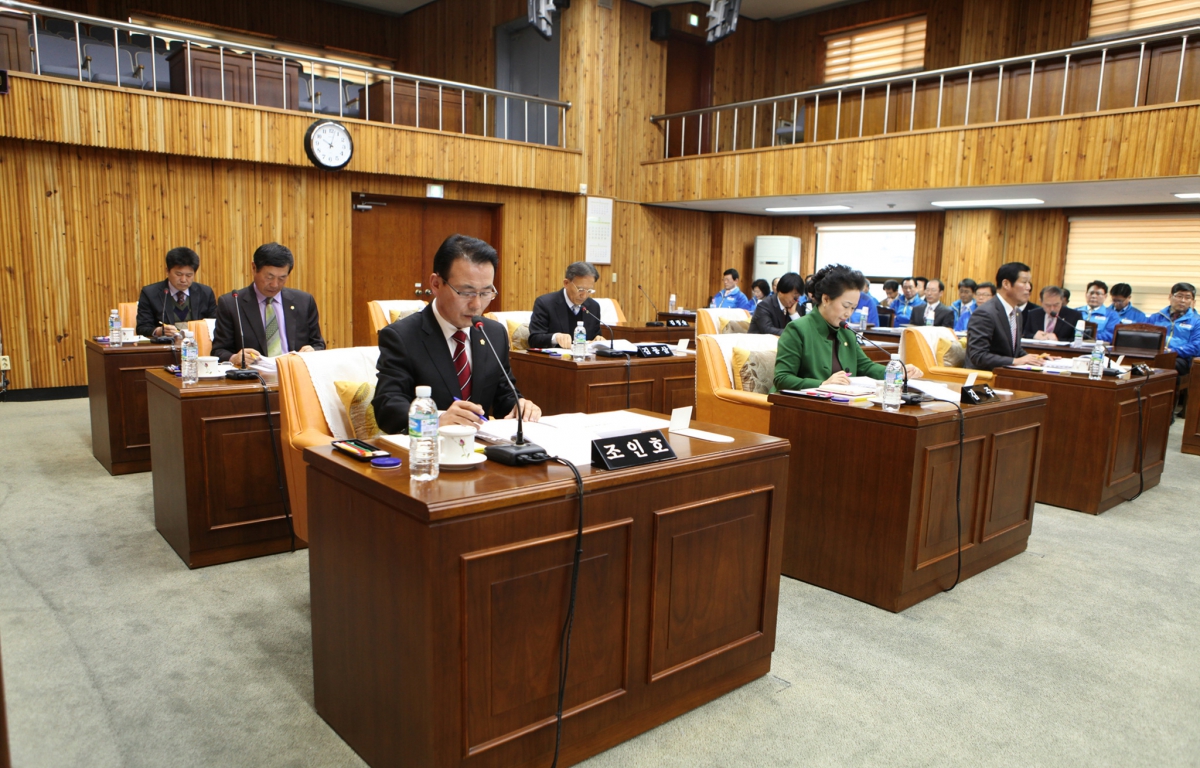 제221회 완도군의회 임시회 군정주요 업무보고 및 청취 첨부이미지 : 사진 133.jpg