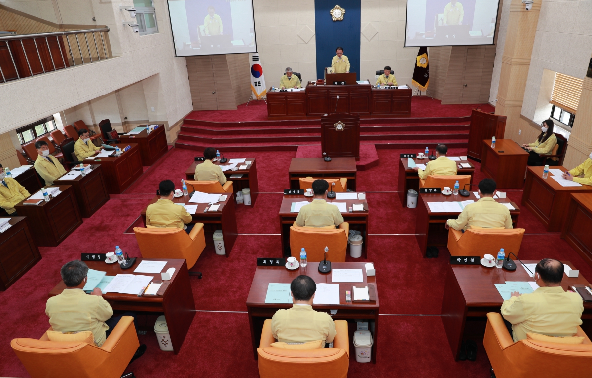 완도군의회 제280회 임시회 첨부이미지 : 20200527 제280회 임시회.JPG