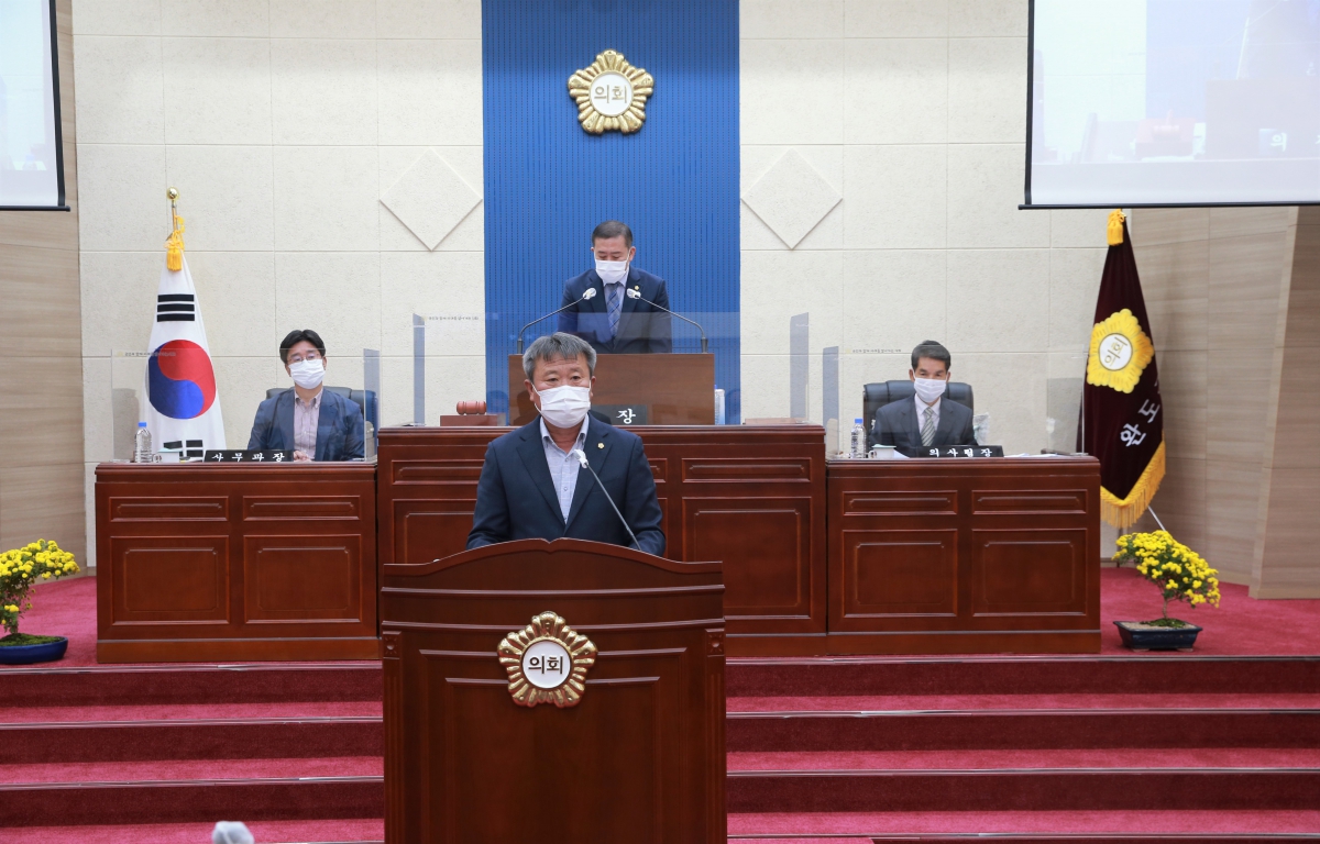 제295회 완도군의회 임시회 군정 질문 및 답변 첨부이미지 : 제295회 완도군의회 임시회12.jpg