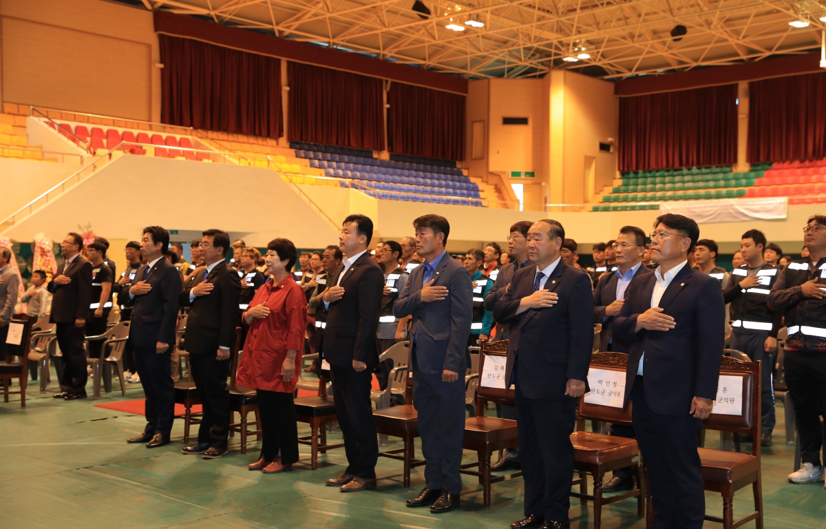 완도항운 노동조합 제37년차 창립기념일 및 한마음축제 첨부이미지 : 완도항운 노동조합 제37년차 창립기념일 및 한마음축제 (3).JPG