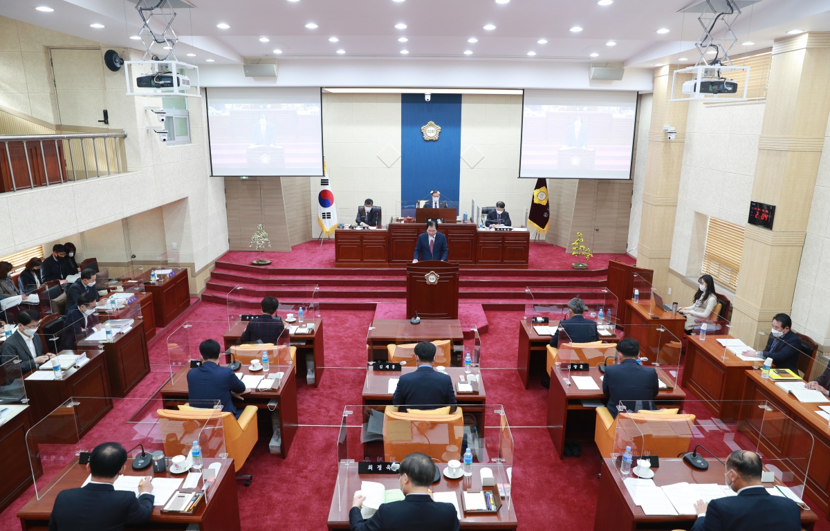 제285회 완도군의회 임시회 첨부이미지 : 20201029 제285회 임시회.JPG