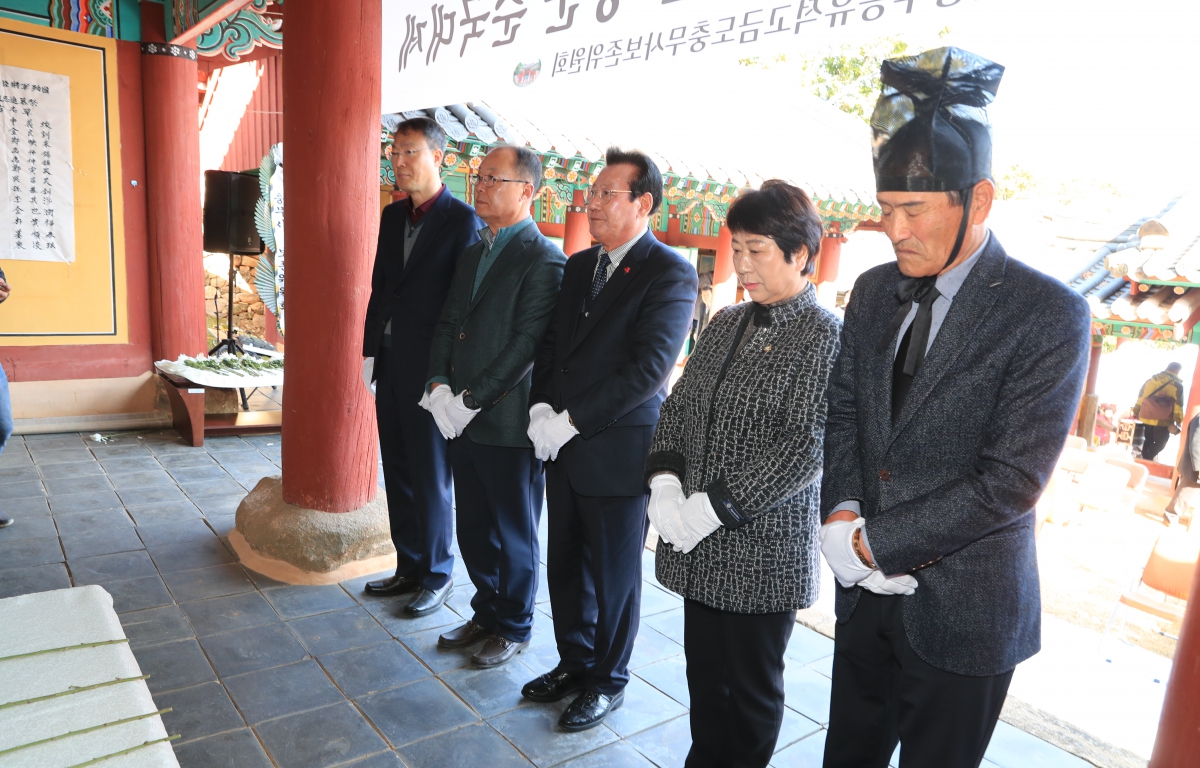 제421주기 충무공 이순신장군 순국대제 첨부이미지 : 제421주기 충무공 이순신장군 순국대제 (2).JPG