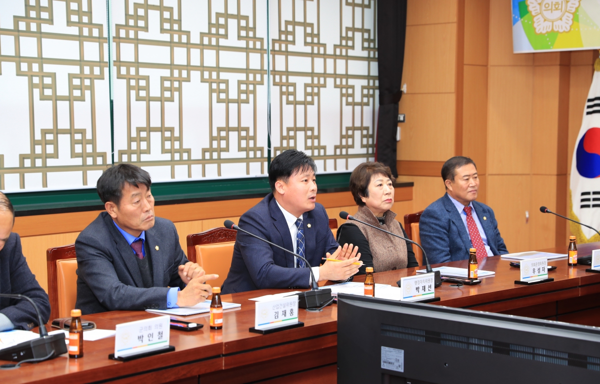 2018년 완도군의회 의정활동(공모국외연수)결과 보고회 첨부이미지 : 20181206 의정활동(공모국외연수)결과 보고회3.JPG