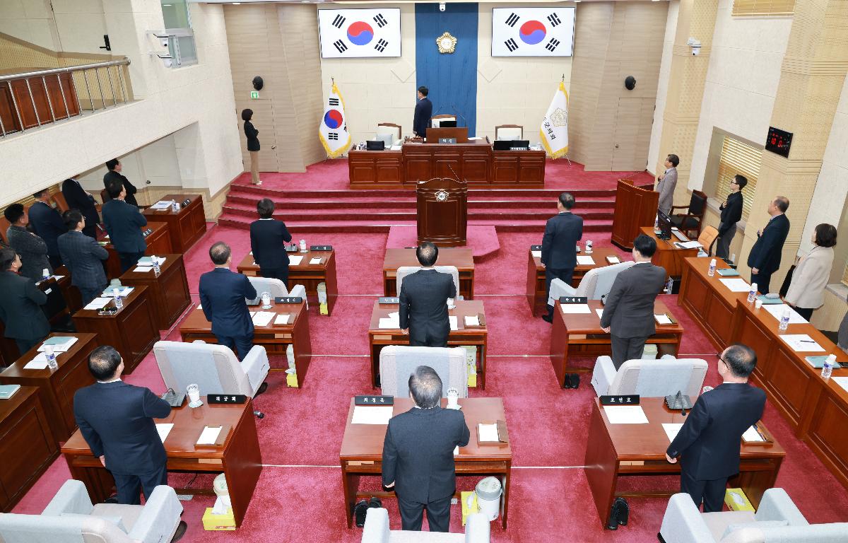 제336회 임시회(2025회계연도 결산검사위원 선임 및 부의안건 심의)   첨부이미지 : 1U7A6523.JPG
