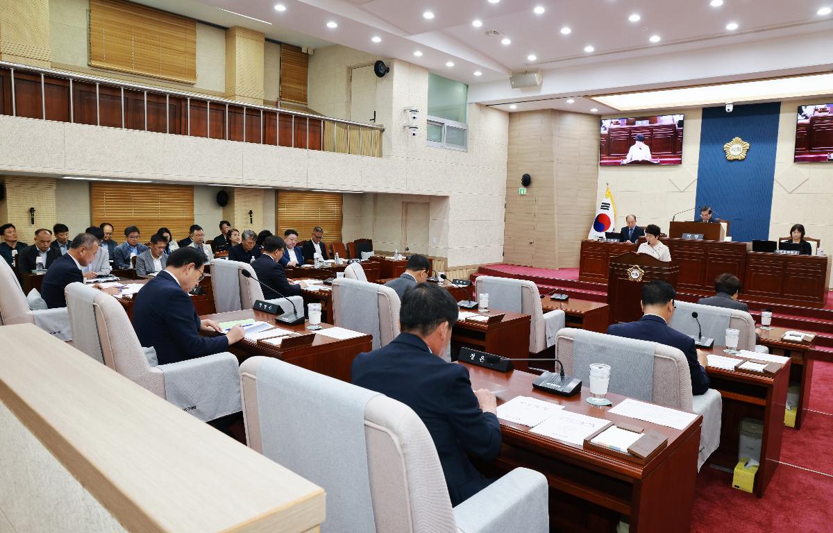 제342회 1차 정례회 첨부이미지 : 1U7A2268.JPG