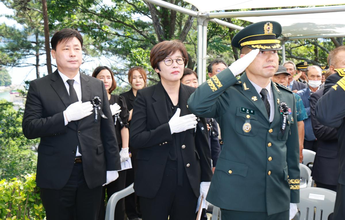 제71회 현충일 추념식 첨부이미지 : 1U7A8210.JPG