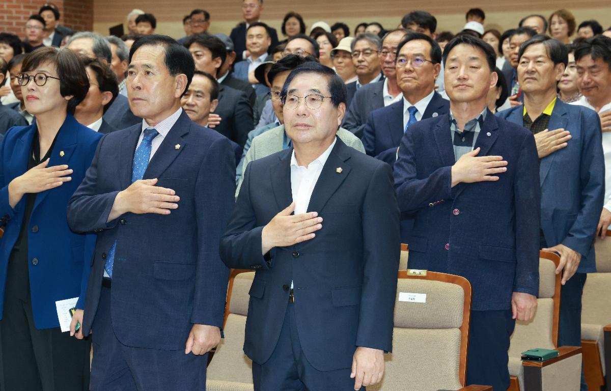 제55회 완도군민의날 기념식 첨부이미지 : 1U7A8709.JPG