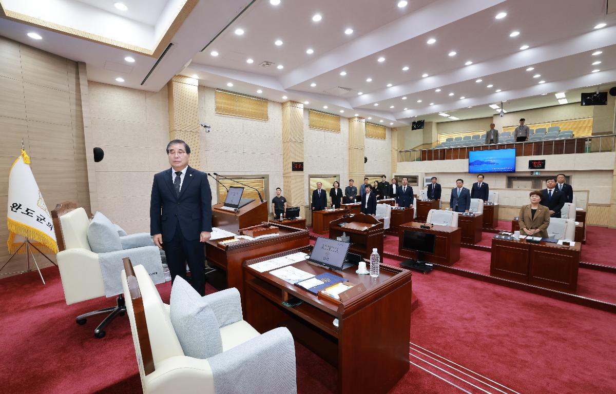 제340회 완도군의회 임시회(군정 주요업무 추진실적 보고.청취) 첨부이미지 : 1U7A7523.JPG