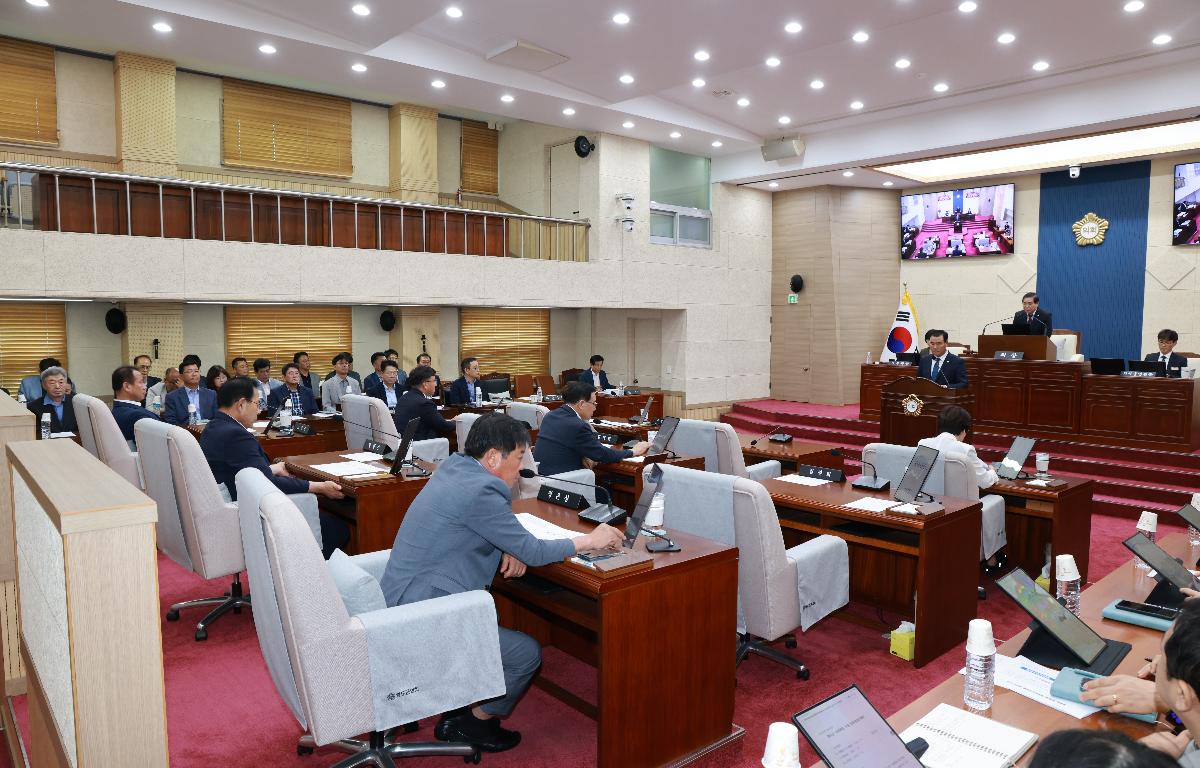 제339회 완도군의회 임시회 첨부이미지 : 1U7A6785.JPG
