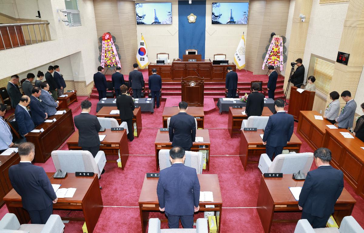 제10대 완도군의회 개원식 첨부이미지 : 1U7A2623.JPG