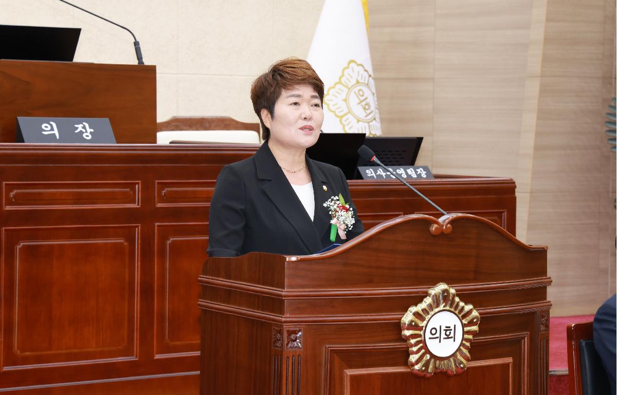 제10대 완도군의회 개원식 첨부이미지 : 1U7A2728.JPG