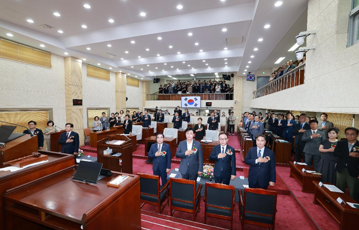 제10대 완도군의회 개원식 첨부이미지 : 1U7A2605.JPG
